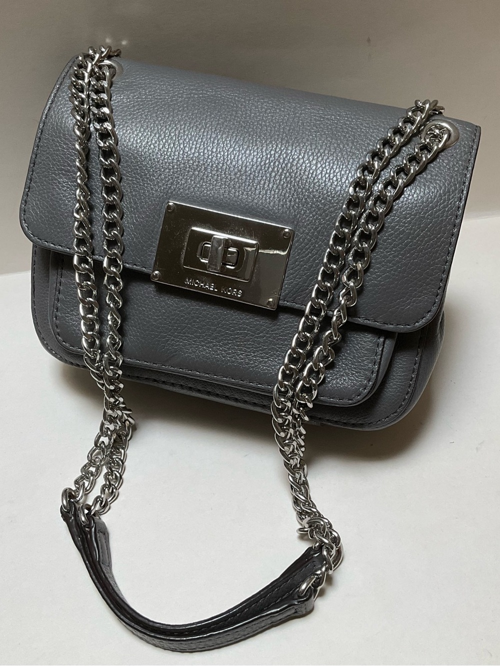 MICHAEL KORS Gray Sloan Small Luxury Designer Leather Flap Chain Shoulder Bag